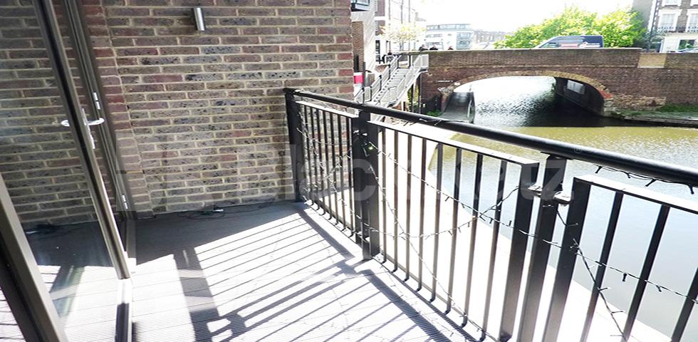 3 bed 2 bath in the heart of Camden. Regents Canalside, Camden Road  , Camden